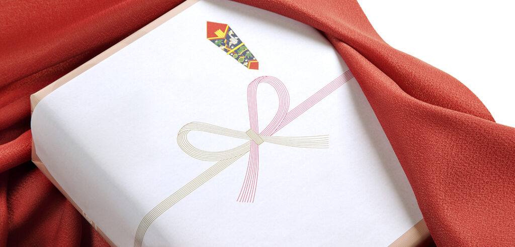 のし紙とかけ紙の正しいマナー｜それぞれの違いやシーン別の選び方・表書きを解説